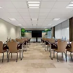 Nh Zuid Hotel 4*