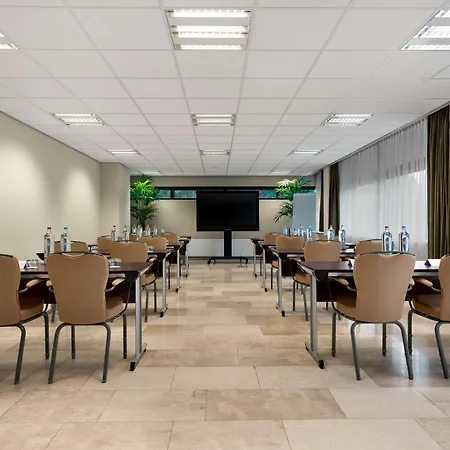 Nh Zuid Отель 4*