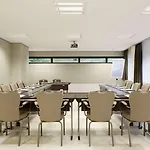 Отель Nh Zuid 4*