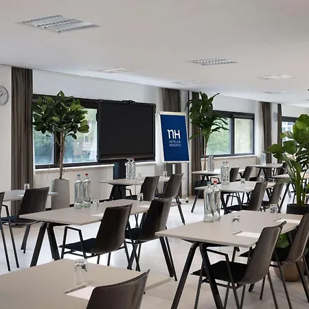 Nh Zuid Hotel 4*