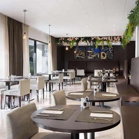 Nh Zuid Hotel 4*