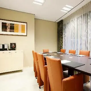 Nh Zuid Hotel 4*