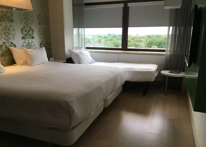 Nh Zuid 4* אמסטרדם