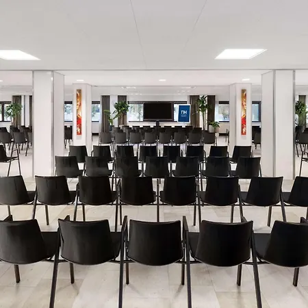 Otel Nh Zuid
